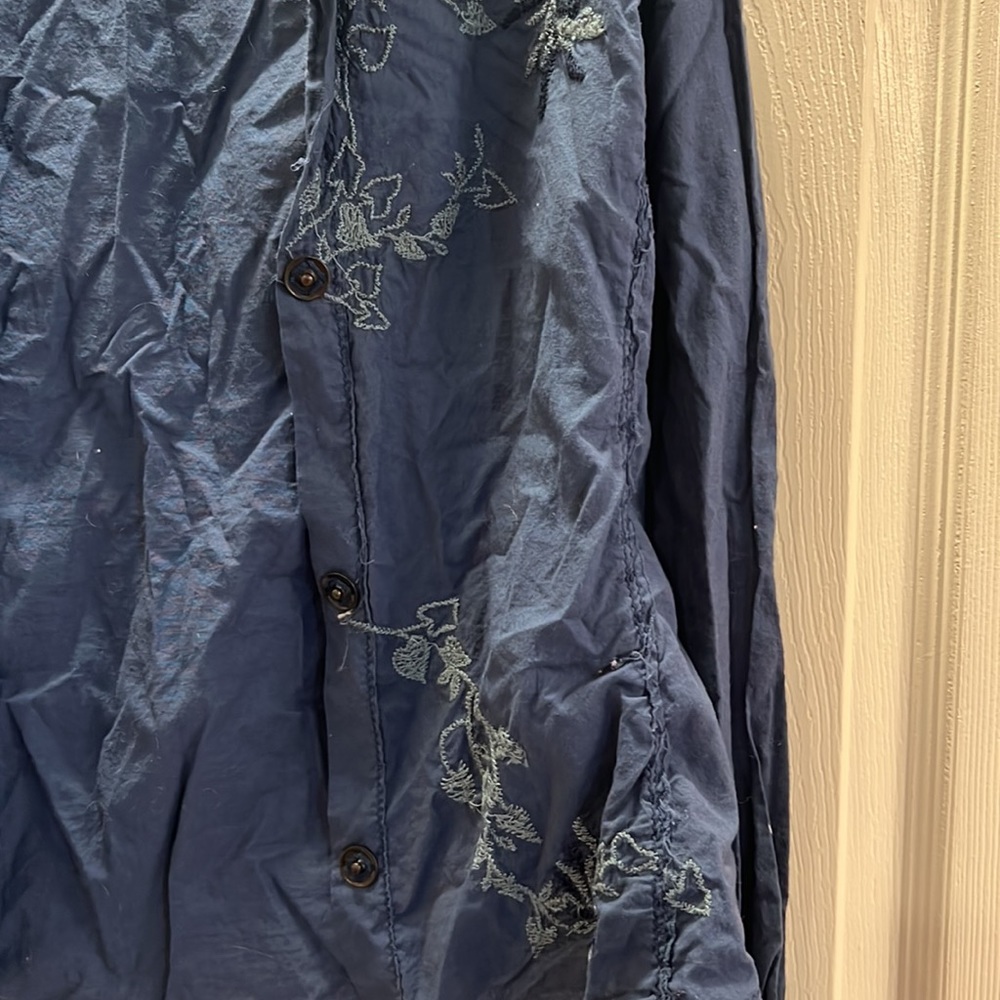 Blue Collared Floral Snap Button Down - image 4